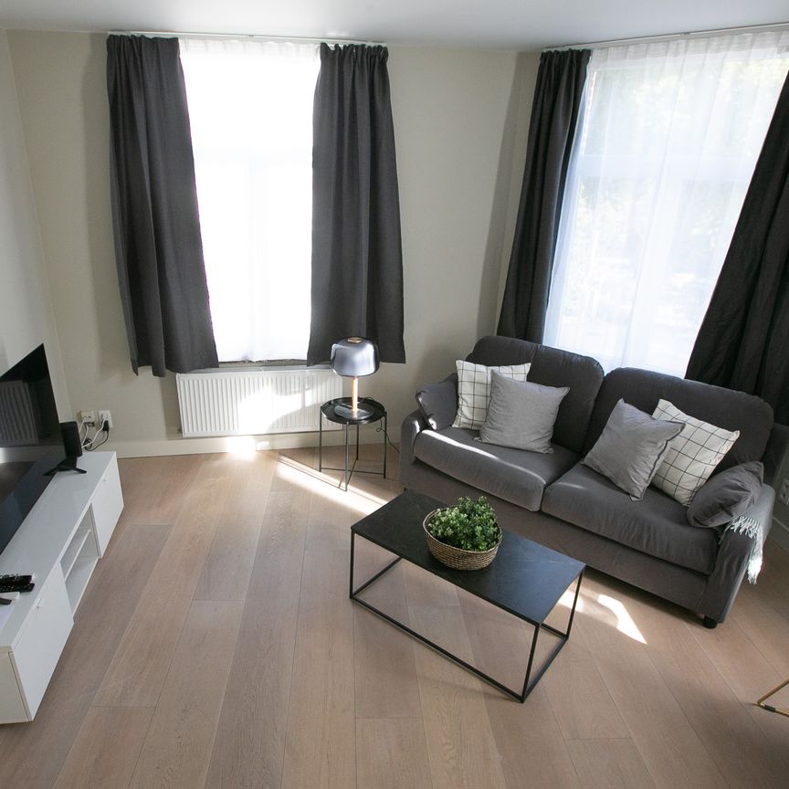 Möblierte Wohnung in Woluwe 2 +1Schlafzimmer - Photo 1