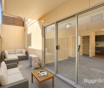 Spacious Two Bedroom Apartment in Prime Location - Photo 5