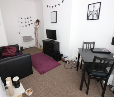 Connaught Road, Roath - Photo 6