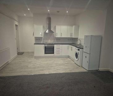 High Street, Thrapston, Kettering, NN14 - Photo 3