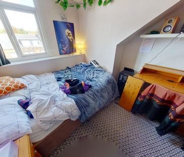 8 bedroom terraced house to rent - Photo 5