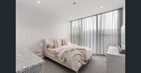 Unparalleled Brighton Luxury - Photo 4