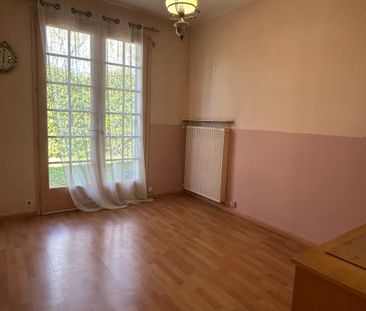 Location Maison 5 pièces 113m² LAVARDAC 47230 - Photo 2