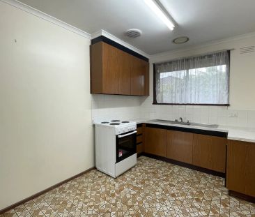 Updated 2 bedroom apartment - Photo 5