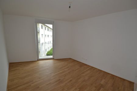 Zentrum – 66m² – 3 Zimmer WG oder Pärchenwohnung – großer Süd-Balkon - Photo 4