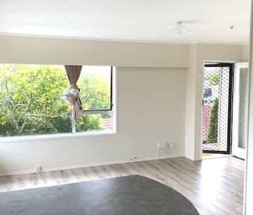 Modern & Convenient Living in a Quiet Cul-de-Sac – 2 Bedroom Front ... - Photo 5