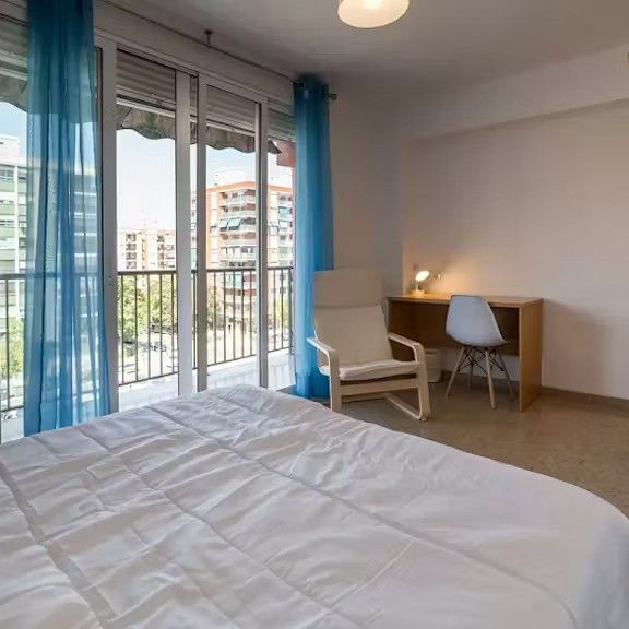 Avenida de Ausiàs March, Valencia, Valencian Community 46006 - Photo 1