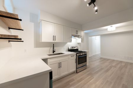 For Lease - 82 Marchmount Road Unit# Unit 1, Toronto, Ontario - Photo 4