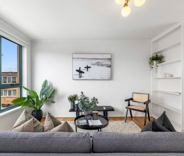 Sun-Drenched Sanctuary in Prime St Kilda West - Photo 5