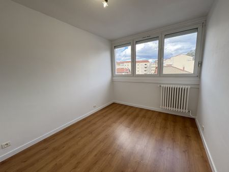 Location Appartement 3 pièces 56m² LA TALAUDIERE 42350 - Photo 2