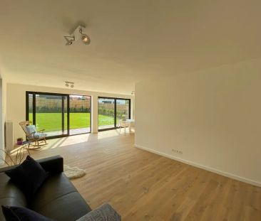 Recente woning met 3 slaapkamers, ruime oprit en tuin - Foto 3