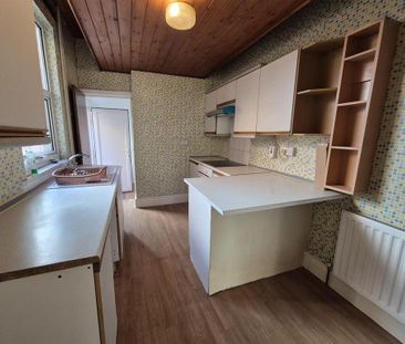 2 bedroom property to rent - Photo 1