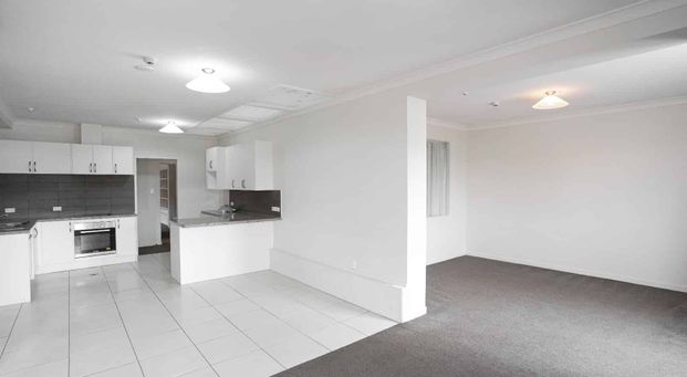 ONE WEEK RENT FREE - Photo 1