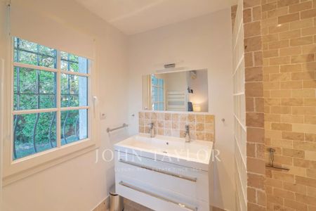 Maison à louer Mougins, Cote d'Azur, France6 500 EUR / Mois - Photo 4