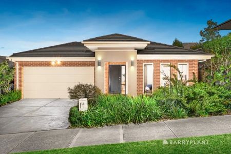 “Effortless Style and Everyday Comfort in the Heart of Doreen” - Photo 4