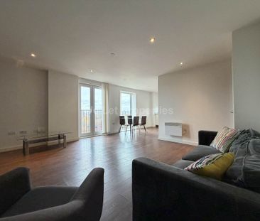 Price £1,800 pcm - Available Now - Furnished - Photo 3