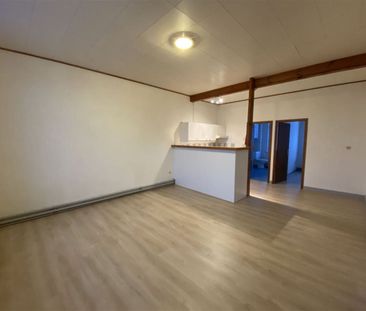 Appartement te huur in Péruwelz voor € 595 met 1 slaapkamer - foto 1