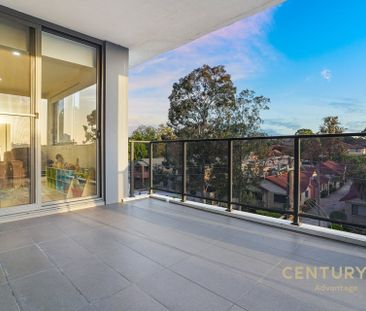 Stylish 3-Bedroom Apartment with Prime Access&comma; Sunset Views&c... - Photo 1