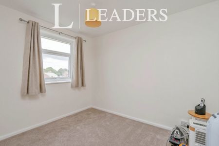 2 bedroom apartment to rent Moat Court, Gale Moor Avenue, Gosport, PO12 - Photo 3