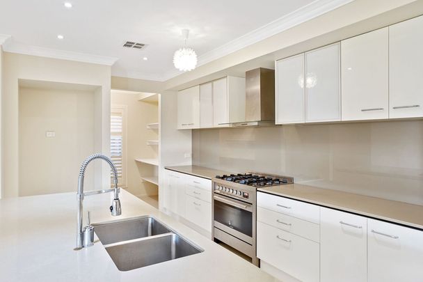 10 Yellowbox Drive, Point Cook. - Photo 1