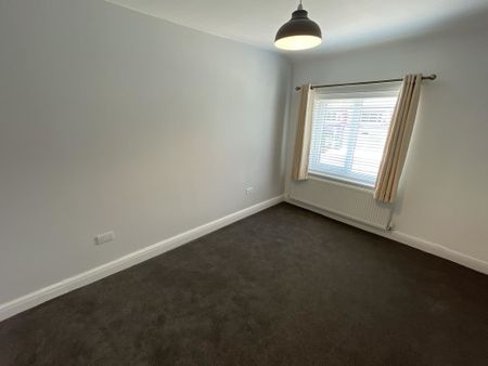 2 bedroom to let - Photo 4