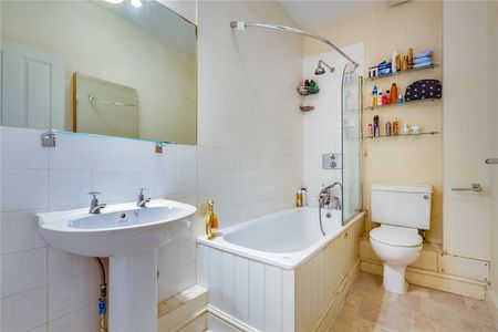 Lavender Hill, SW11, London - Photo 5