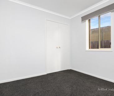 1/21 Bradby Avenue, Mount Clear - Photo 3