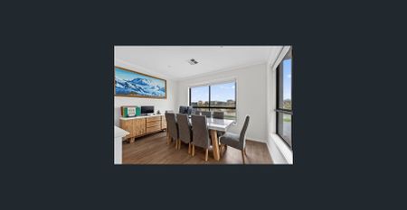 Stylish Island Retreat – Spacious Family Living on Hindmarsh Island - Photo 4