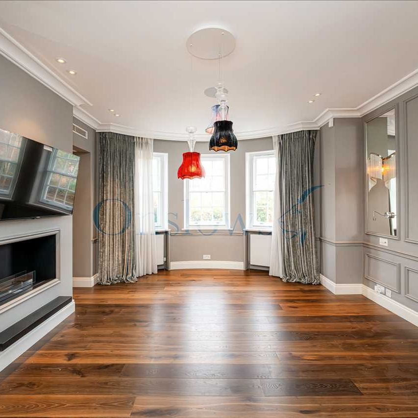 Chelsea Square, Chelsea - Photo 1