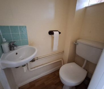 Laidon Square, HEMEL HEMPSTEAD - Photo 2