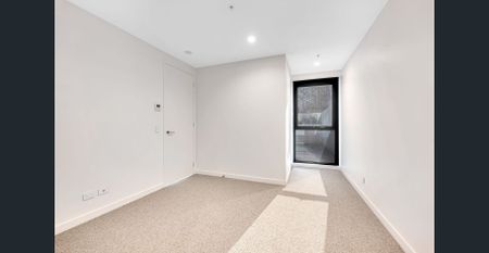 Two Story Apartment in Great Location! - Photo 3