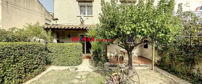 NIMES ST CESAIRE: Maison de ville avec jardin et parking - Photo 1