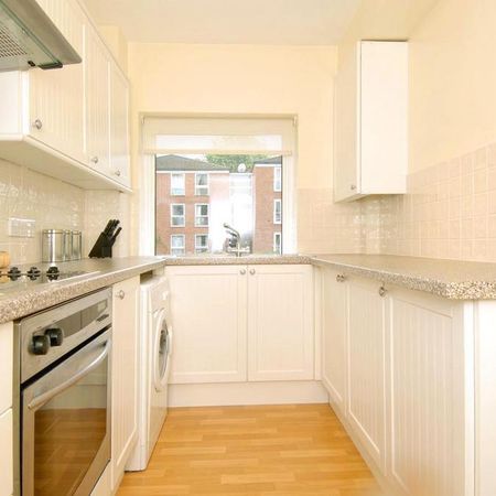 2 bedroom flat to rent - Photo 3