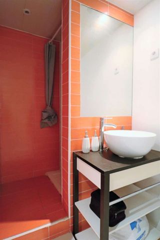 A louer chambre meublée en colocation T5 Marseille 13003 - Photo 4