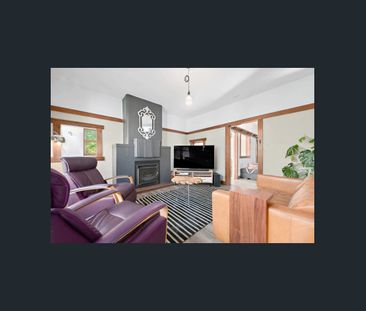 Character Family Home - Photo 1