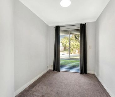 Peaceful Family Living at the End of a Quiet Cul-de-Sac - Photo 3