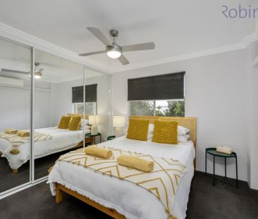 Spacious air conditioned two bedroom unit close to the beach - Photo 4