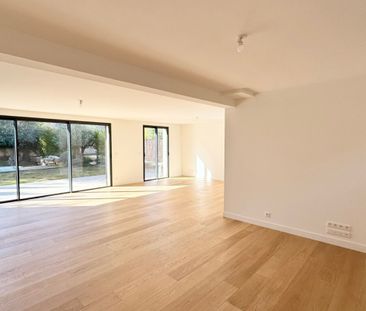 ÉGUILLES VILLA CONTEMPORAINE PRESTATIONS HAUT DE GAMME DOMAINE SÉCU... - Photo 2