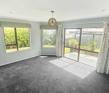 4 Bedroom Family Home - Photo 3