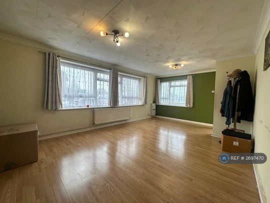 2 bedroom maisonette to rent - Photo 1