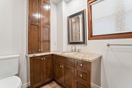 652 Roslyn Avenue - Photo 4