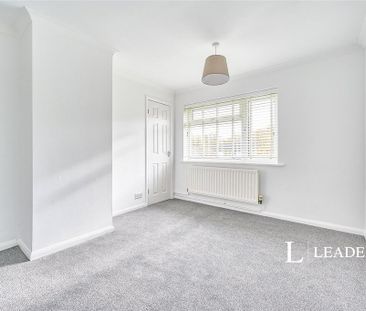 4 bedroom terraced house to rent - Photo 2