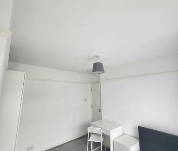 4 bedroom house to rent - Photo 4