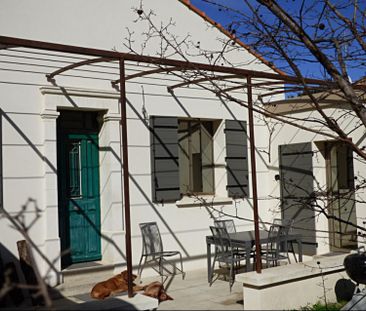 AVIGNON EXTRA MUROS: Maison avec jardin au calme d'une impasse à 10... - Photo 3