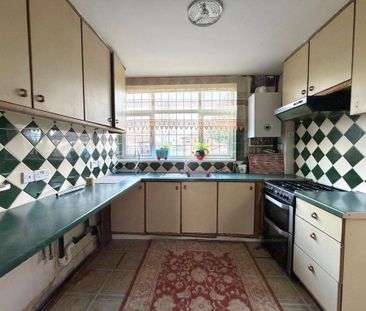 3 bedroom semi-detached house to rent - Photo 1