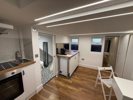 1 Bed Flat, Chapter Road, NW2 - Photo 3