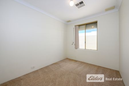 4/8 Ashford Avenue - Photo 2