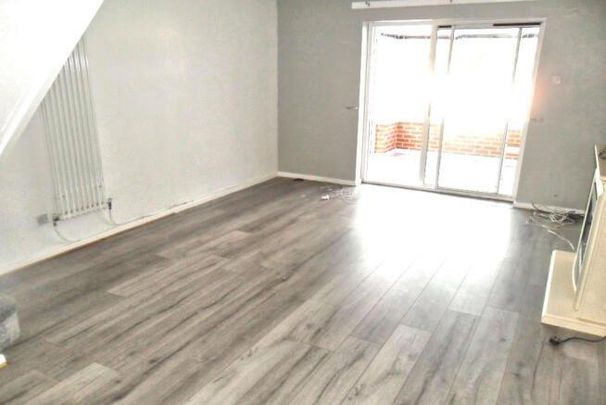 2 bedroom semi-detached house to rent - Photo 1