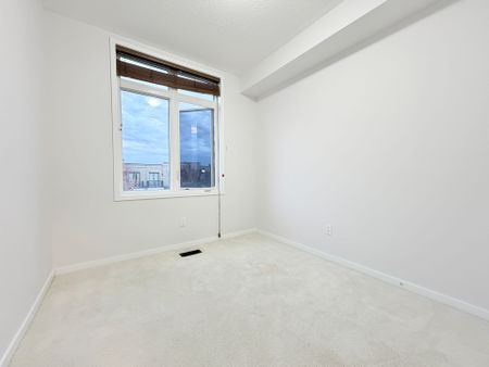 For Lease - 219 Elyse Court, Aurora, Ontario - Photo 3