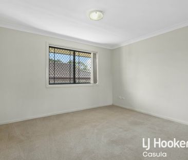 Modern and Convenient Home - Photo 3